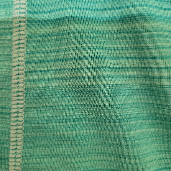 Athleta UPF Tee XS - Picture 6 of 7